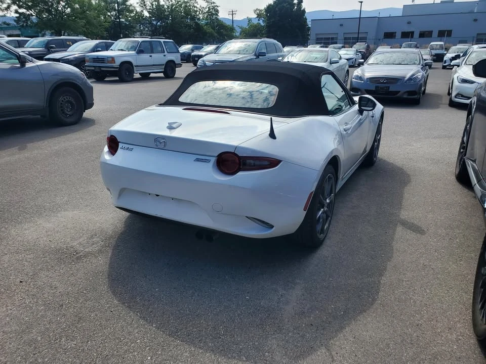 2016 Mazda ND MX-5 Miata - Image 3 of 4