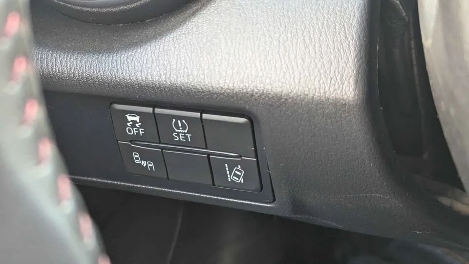2016 Mazda ND MX-5 Miata - Image 19 of 21