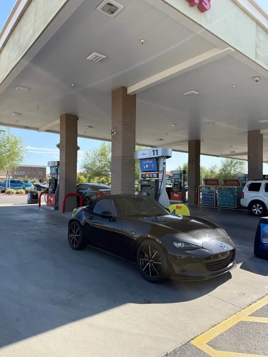 2016 Mazda ND MX-5 Miata - Image 2 of 8