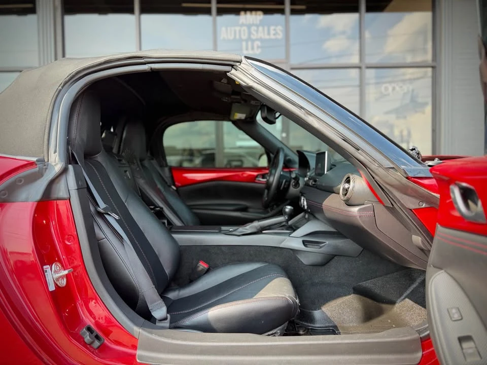 2016 Mazda ND MX-5 Miata - Image 9 of 15