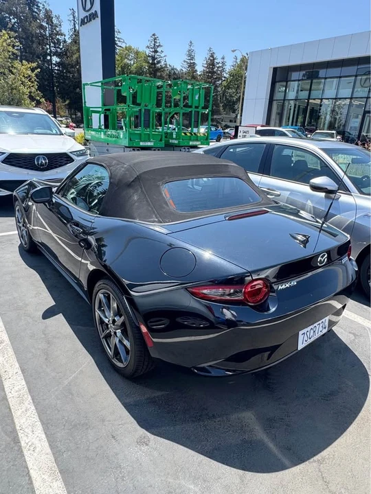 2016 Mazda ND MX-5 Miata - Image 5 of 6
