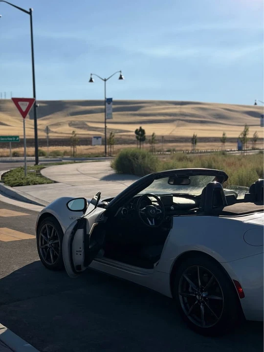 2016 Mazda ND MX-5 Miata - Image 2 of 15