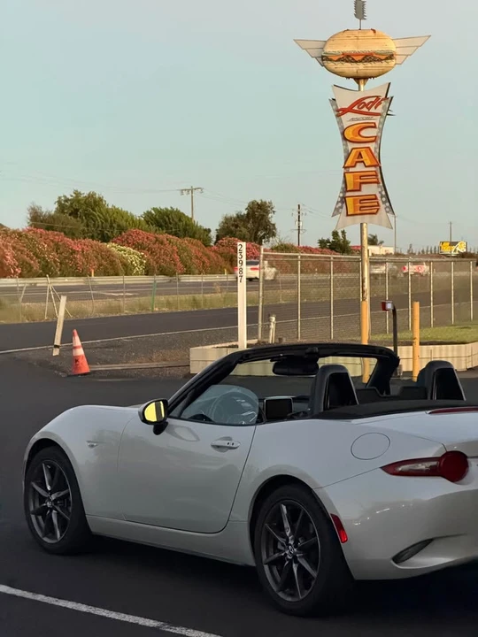 2016 Mazda ND MX-5 Miata - Image 3 of 15