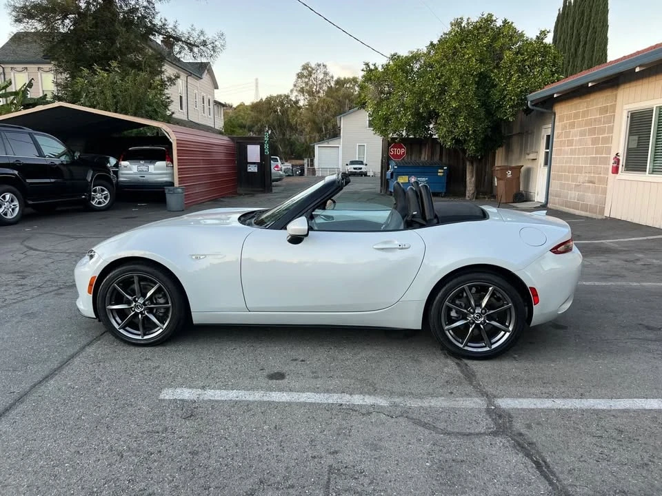 2016 Mazda ND MX-5 Miata - Image 13 of 18