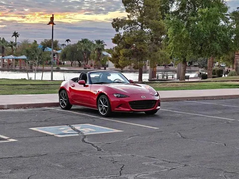 2016 Mazda MX-5 Grand Touring Convertible 2D