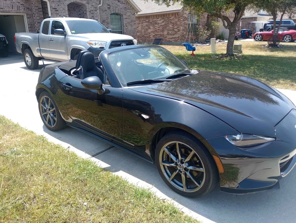 2016 Mazda ND MX-5 Miata - Image 2 of 10