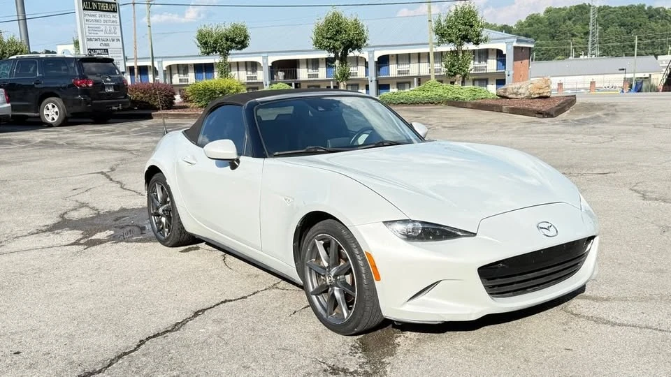 2016 Mazda ND MX-5 Miata - Image 2 of 20