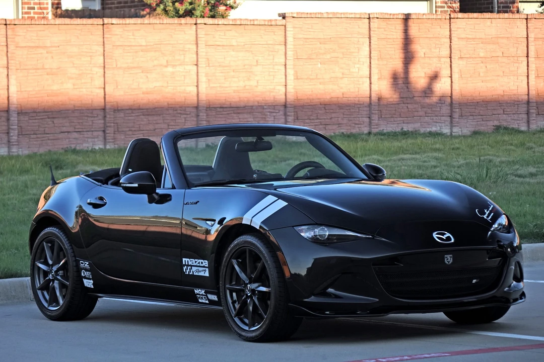 2016 Mazda ND MX-5 Miata - Image 2 of 31