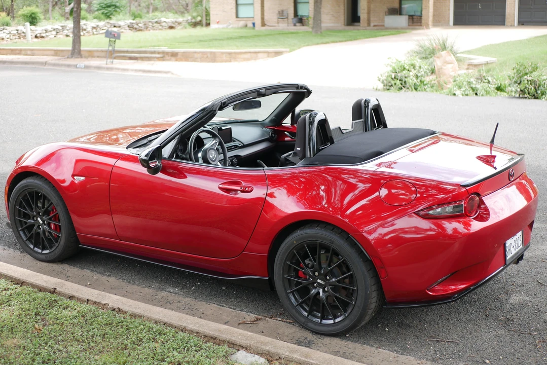2016 Mazda ND MX-5 Miata - Image 13 of 31