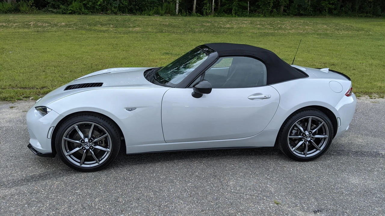 2016 Mazda ND MX-5 Miata - Image 30 of 31