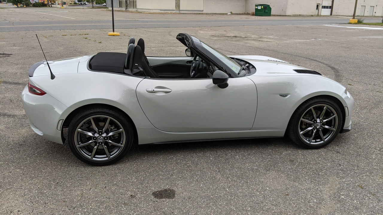 2016 Mazda ND MX-5 Miata - Image 22 of 31