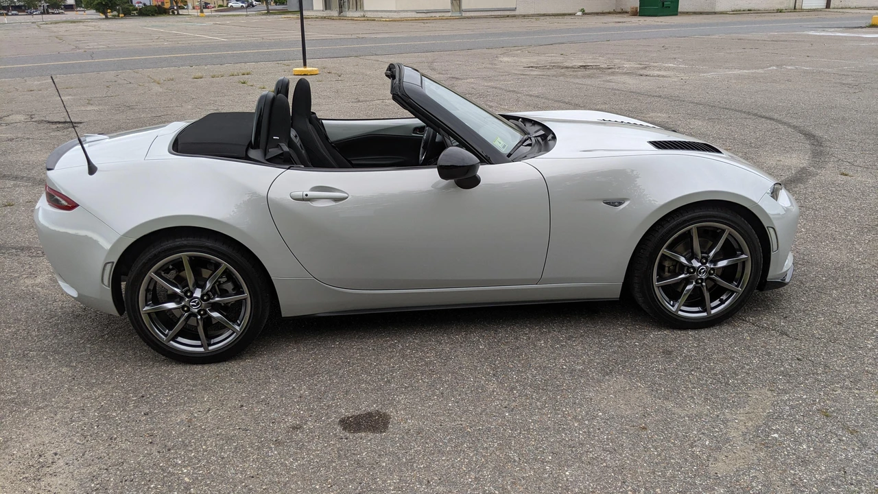 2016 Mazda ND MX-5 Miata - Image 23 of 31