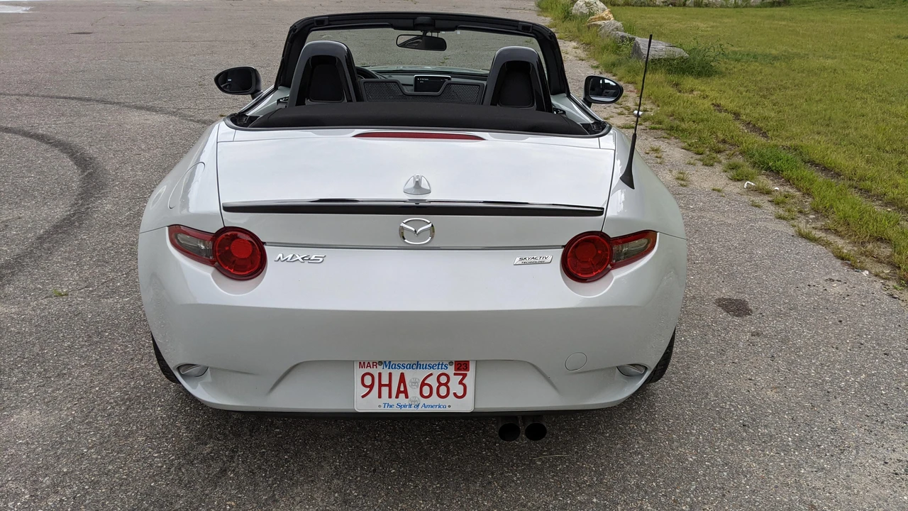 2016 Mazda ND MX-5 Miata - Image 18 of 31