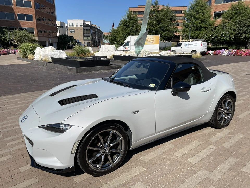 2016 Mazda ND MX-5 Miata - Image 19 of 31