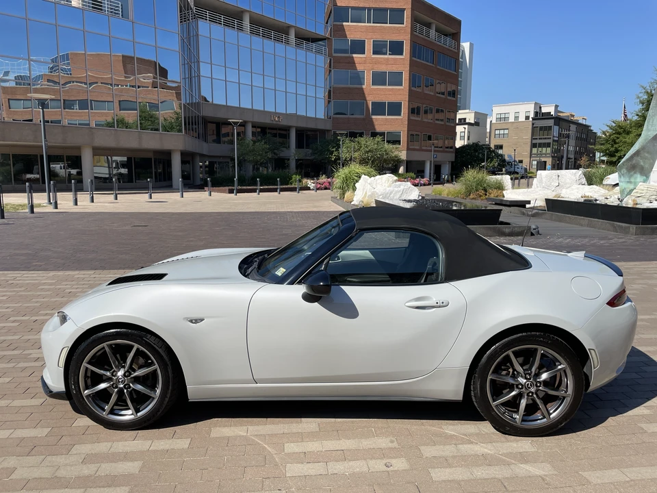 2016 Mazda ND MX-5 Miata - Image 23 of 31