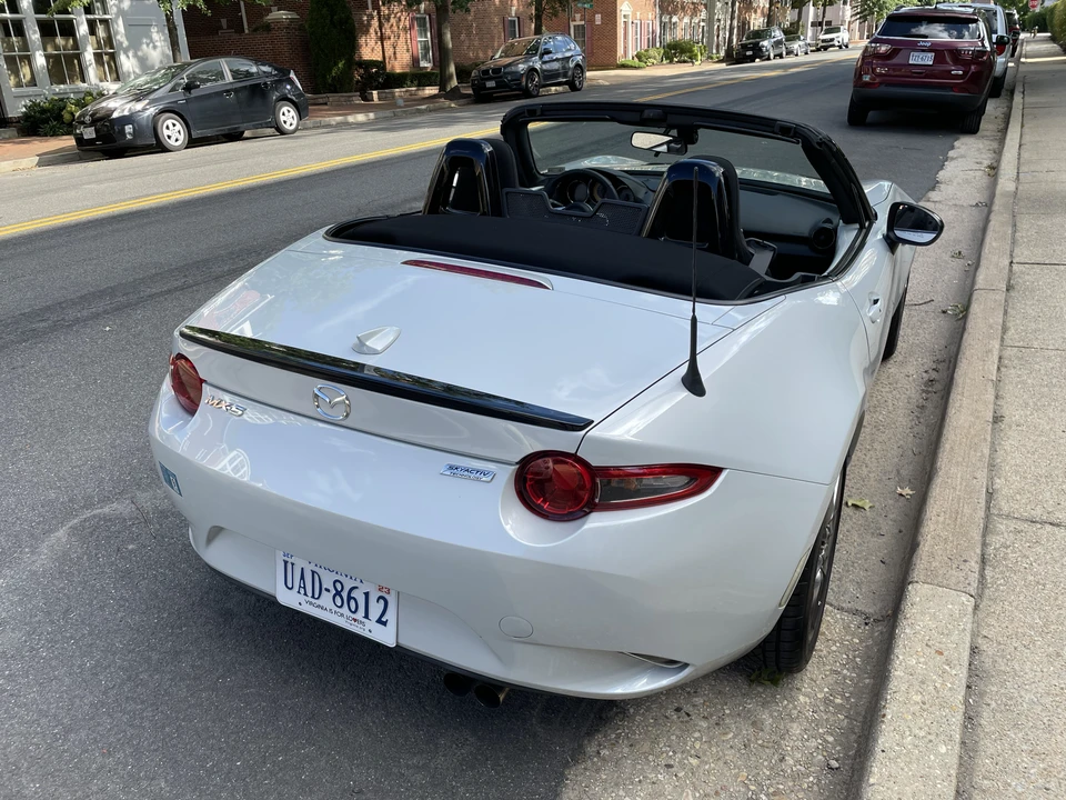 2016 Mazda ND MX-5 Miata - Image 11 of 31