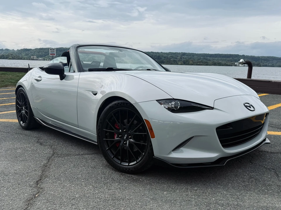2016 Mazda ND MX-5 Miata - Image 17 of 31