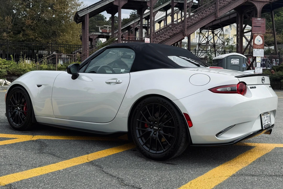 2016 Mazda ND MX-5 Miata - Image 3 of 31