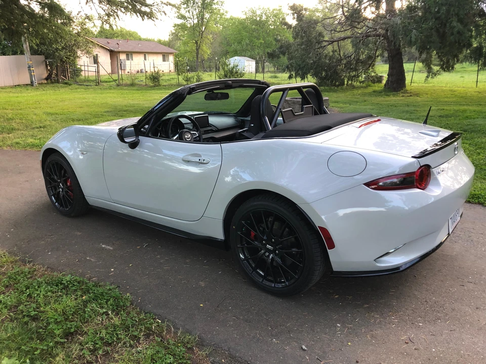 2016 Mazda ND MX-5 Miata - Image 8 of 31