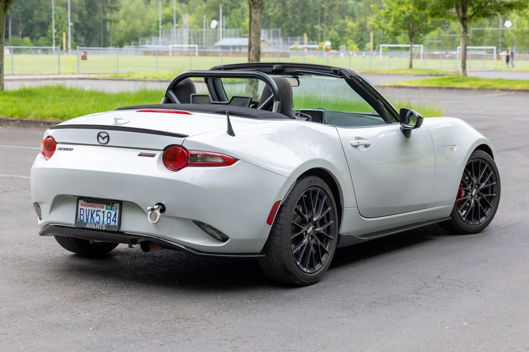 2016 Mazda ND MX-5 Miata - Image 8 of 31