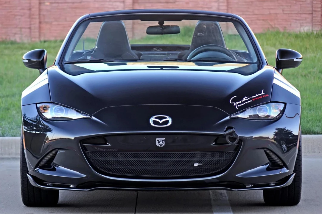 2016 Mazda ND MX-5 Miata - Image 2 of 31