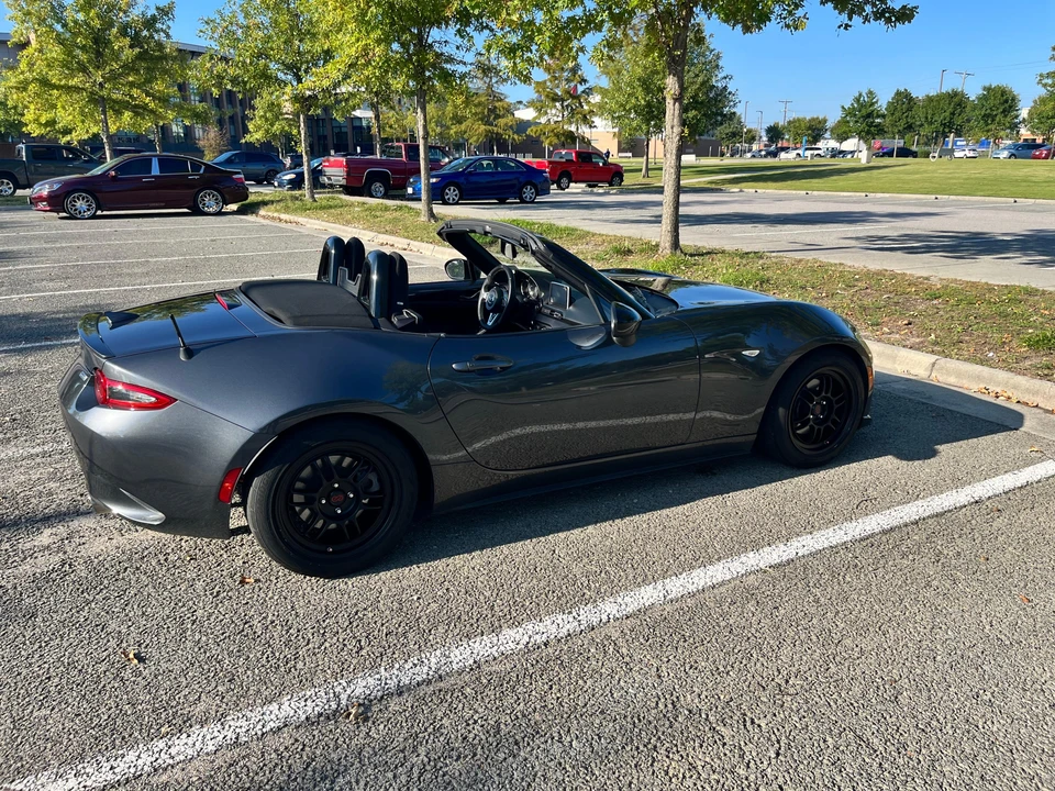 2016 Mazda ND MX-5 Miata - Image 26 of 31