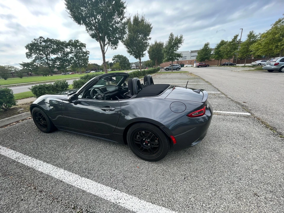 2016 Mazda ND MX-5 Miata - Image 15 of 31
