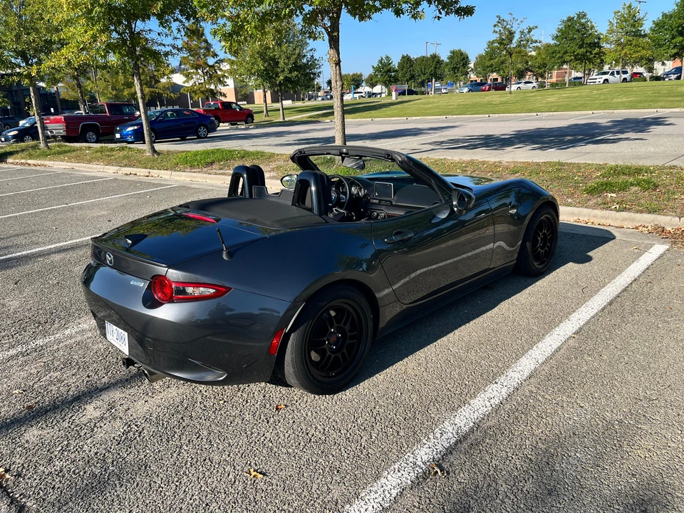 2016 Mazda ND MX-5 Miata - Image 24 of 31