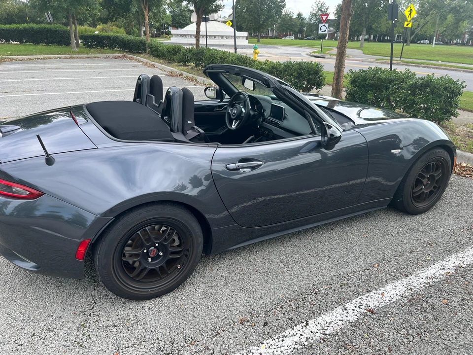 2016 Mazda ND MX-5 Miata - Image 27 of 31