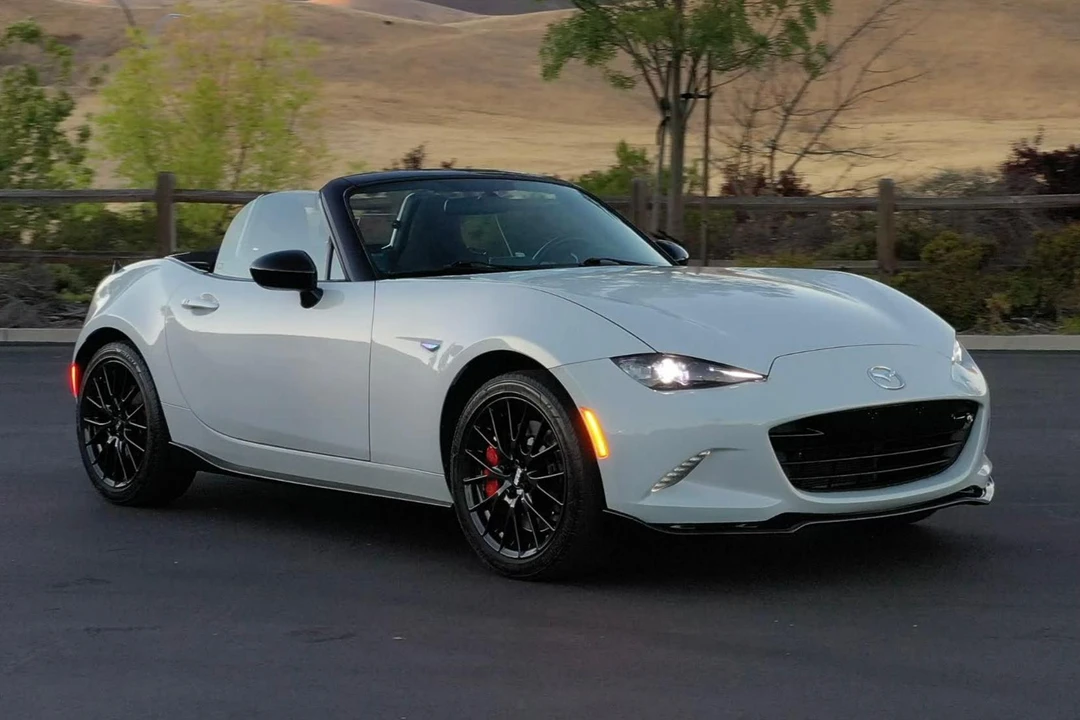 2016 Mazda ND MX-5 Miata - Image 27 of 31