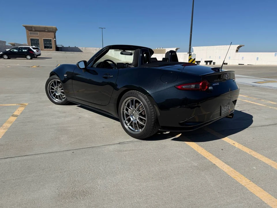 2016 Mazda ND MX-5 Miata - Image 2 of 20