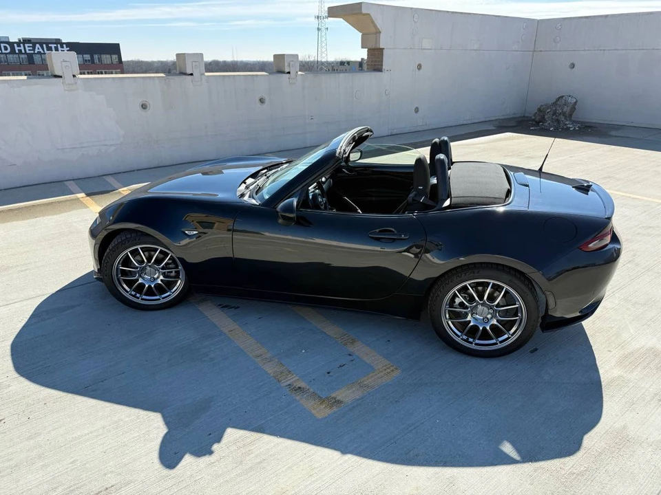 2016 Mazda ND MX-5 Miata - Image 18 of 20