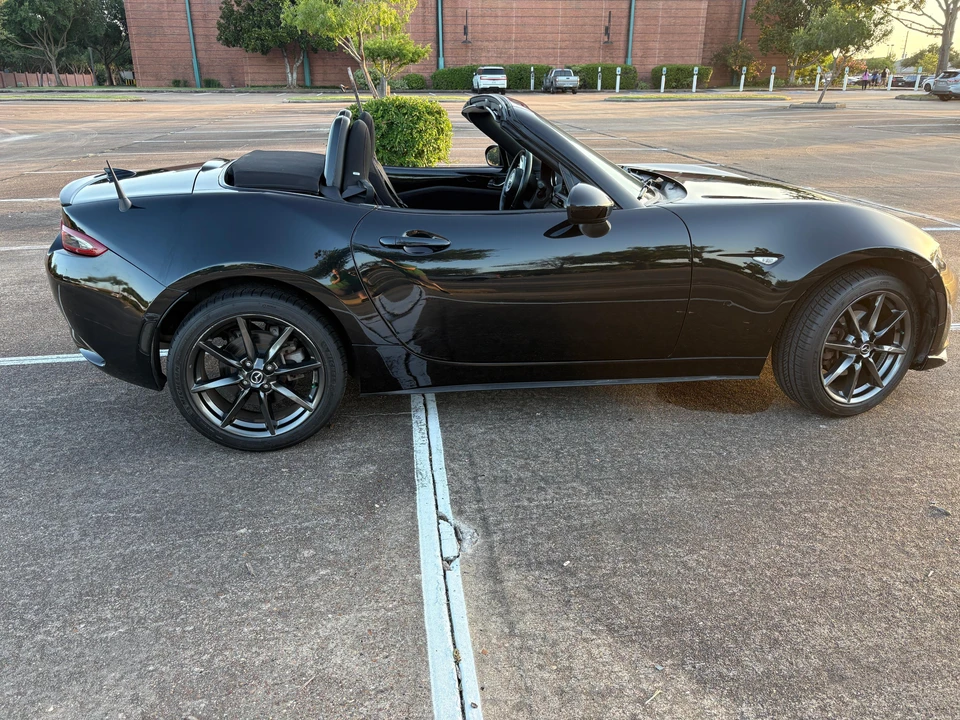 2016 Mazda ND MX-5 Miata - Image 29 of 31