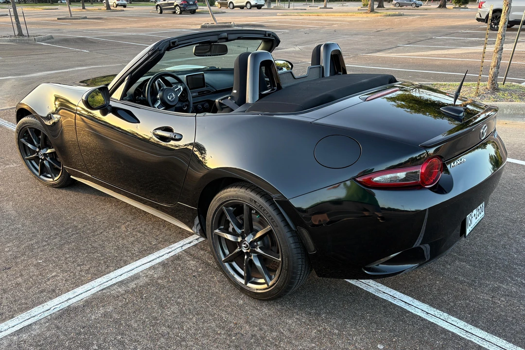 2016 Mazda ND MX-5 Miata - Image 4 of 31