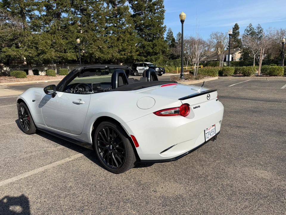 2016 Mazda ND MX-5 Miata - Image 10 of 31