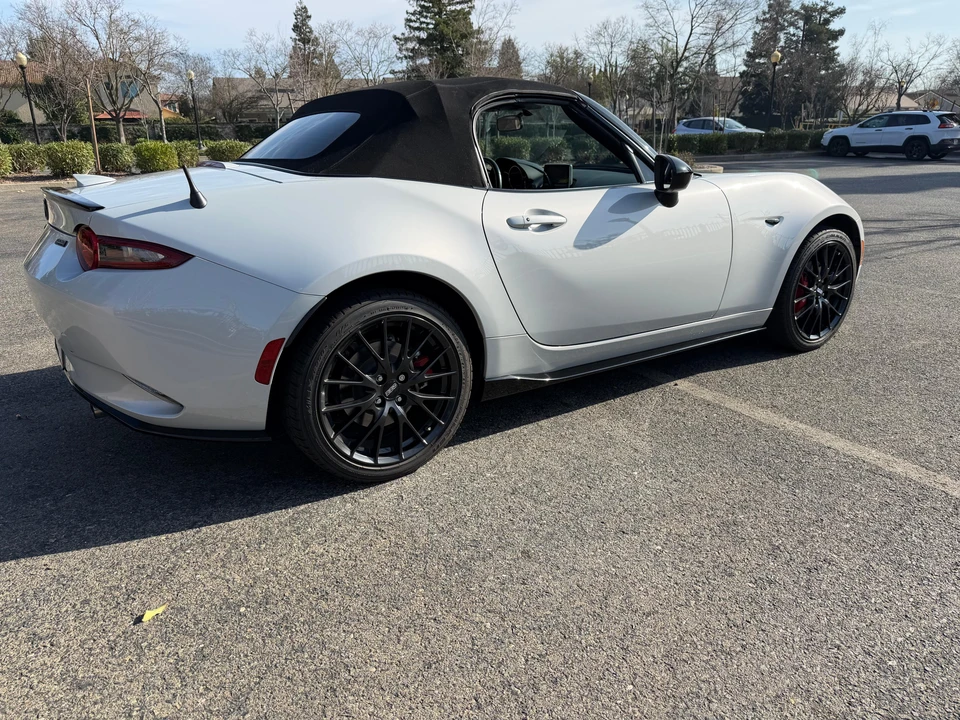 2016 Mazda ND MX-5 Miata - Image 21 of 31