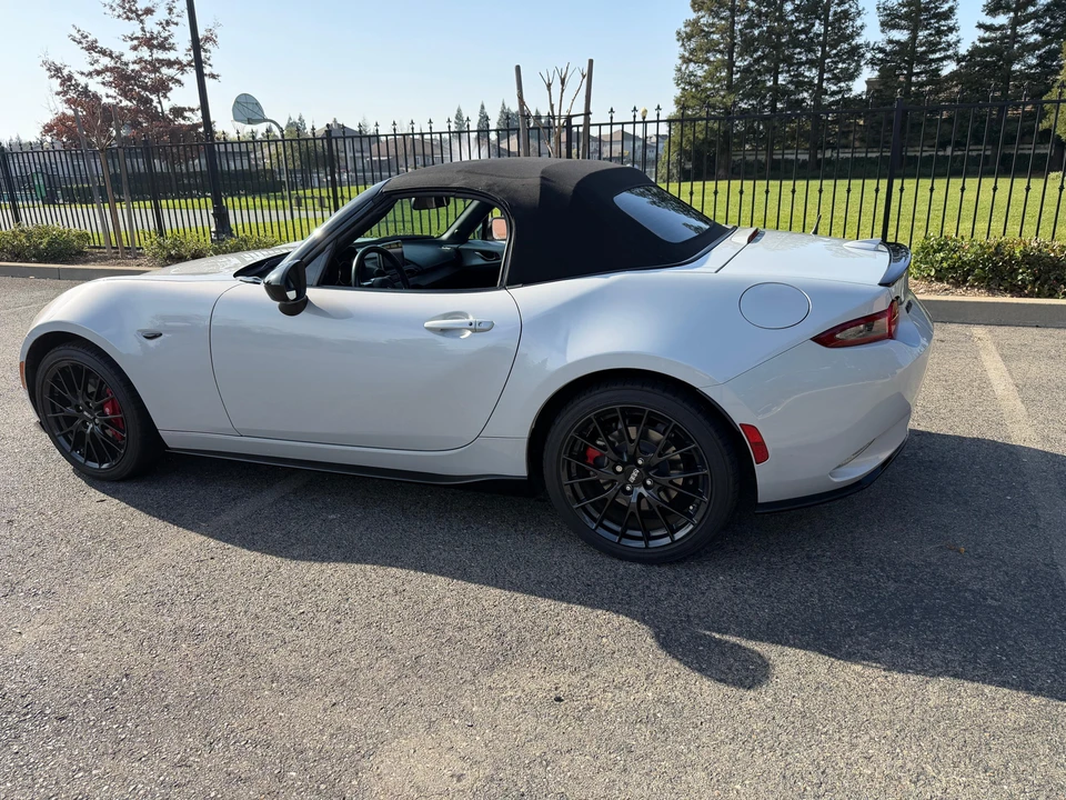 2016 Mazda ND MX-5 Miata - Image 19 of 31