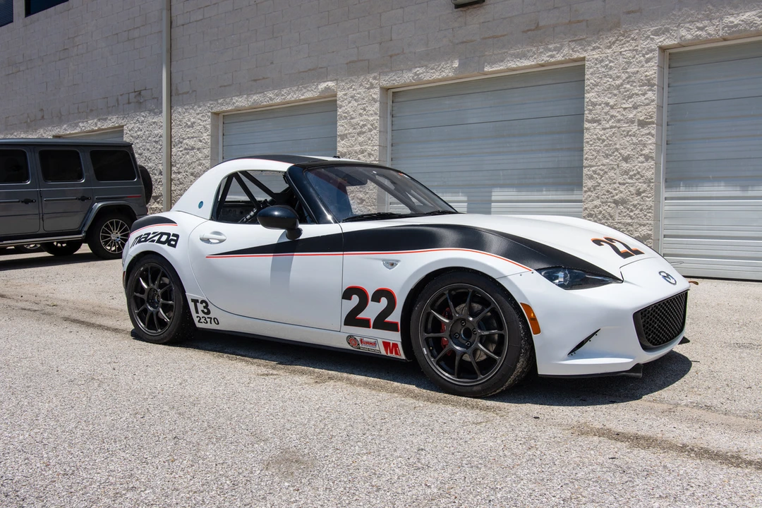 2016 Mazda ND MX-5 Miata - Image 5 of 31