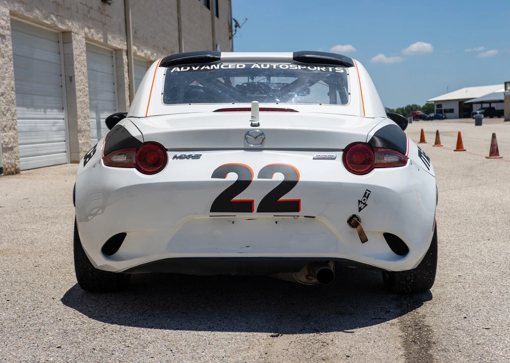 2016 Mazda ND MX-5 Miata - Image 15 of 31