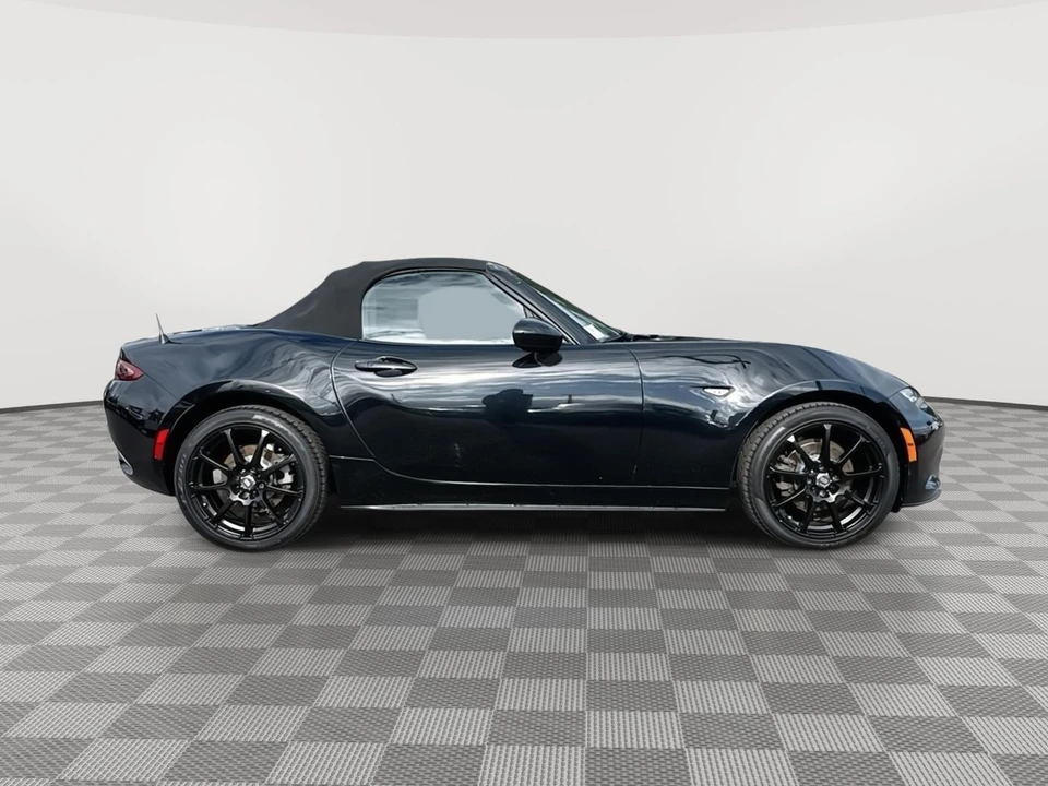 2016 Mazda ND MX-5 Miata - Image 14 of 15