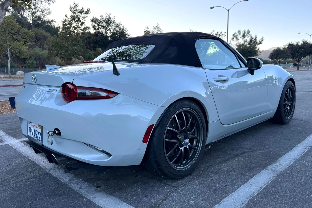 2016 Mazda ND MX-5 Miata - Image 5 of 31