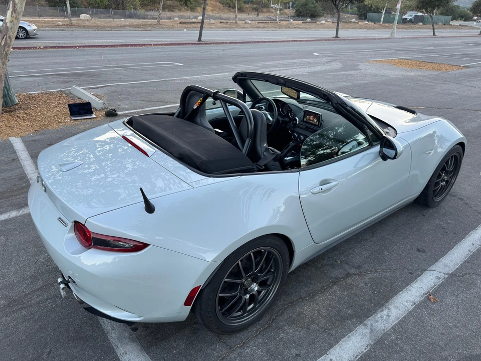 2016 Mazda ND MX-5 Miata - Image 9 of 31