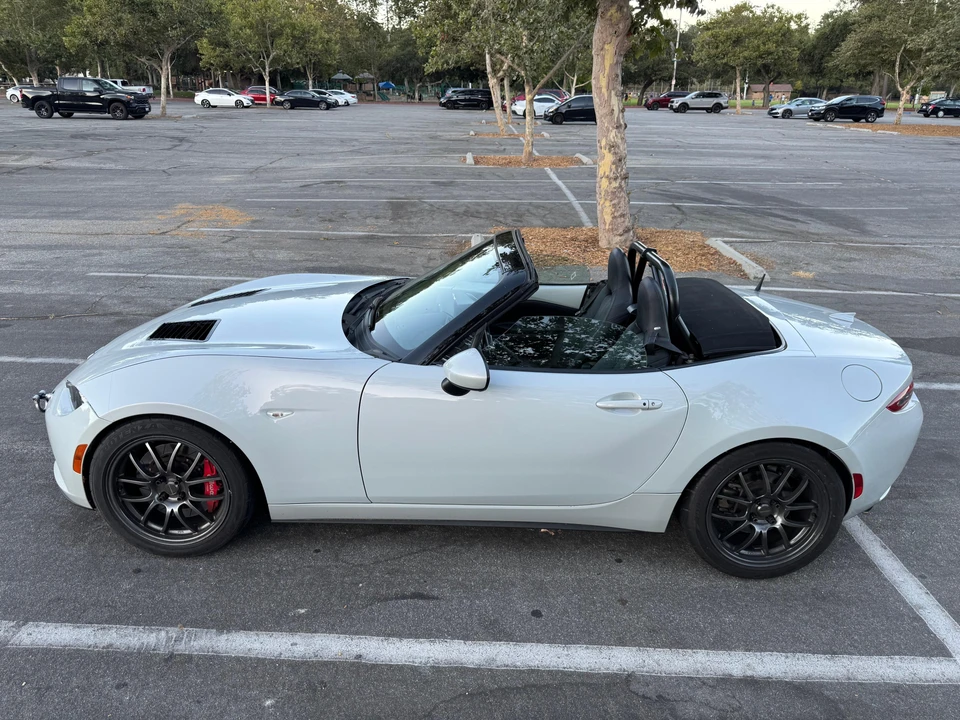 2016 Mazda ND MX-5 Miata - Image 7 of 31