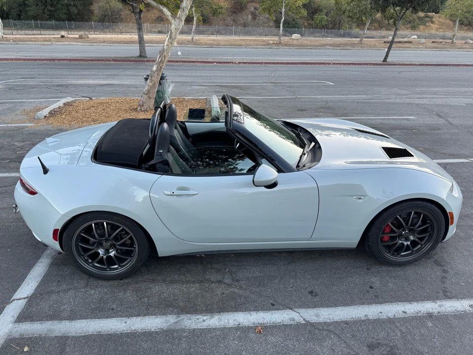 2016 Mazda ND MX-5 Miata - Image 10 of 31