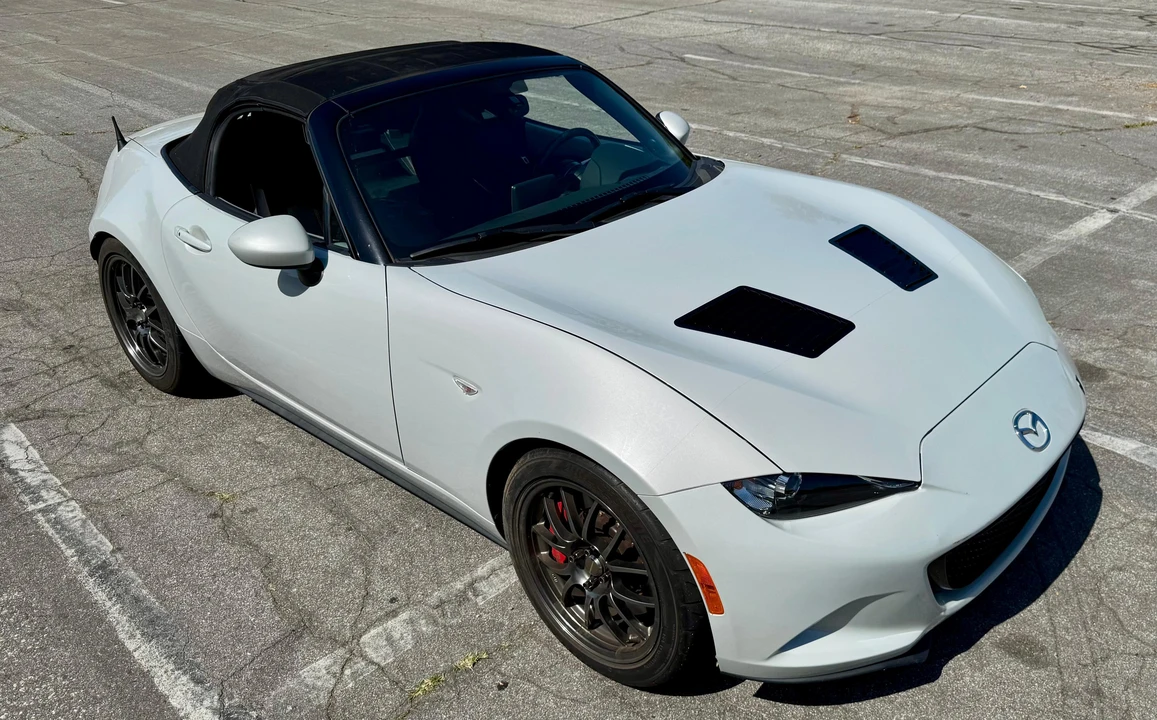2016 Mazda ND MX-5 Miata - Image 21 of 31