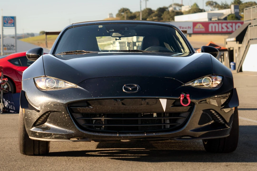 2016 Mazda ND MX-5 Miata - Image 2 of 31