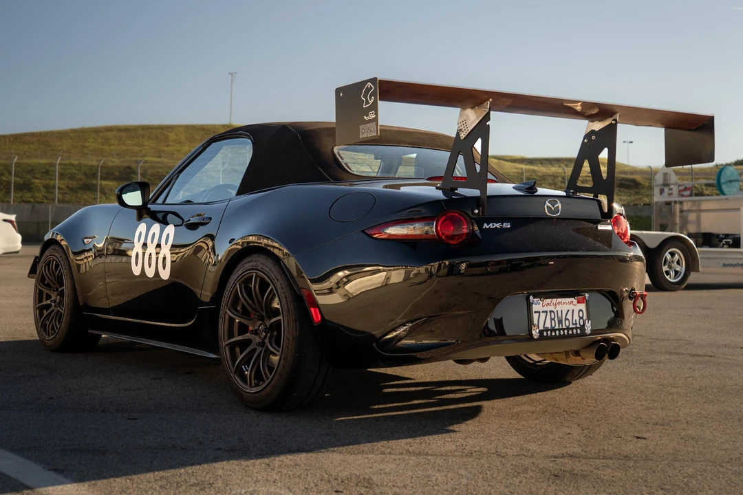 2016 Mazda ND MX-5 Miata - Image 4 of 31