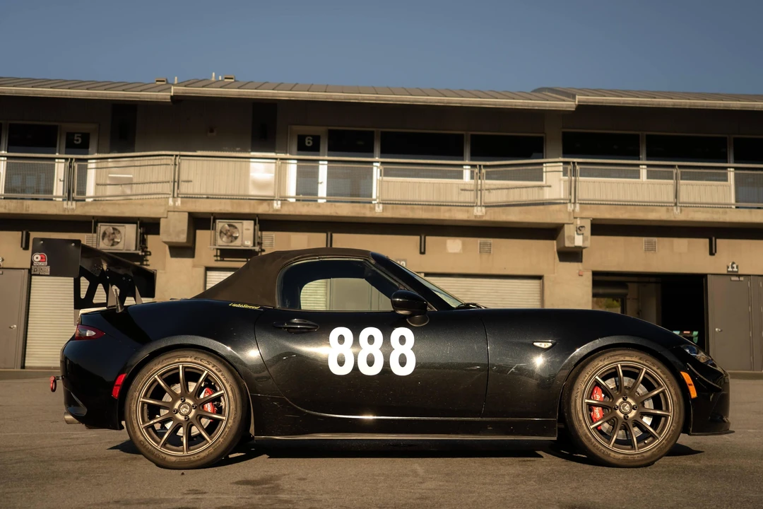 2016 Mazda ND MX-5 Miata - Image 3 of 31