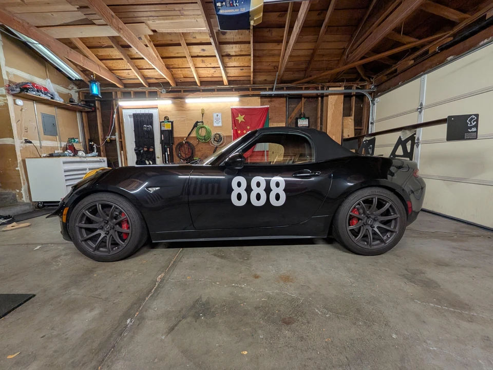 2016 Mazda ND MX-5 Miata - Image 8 of 31