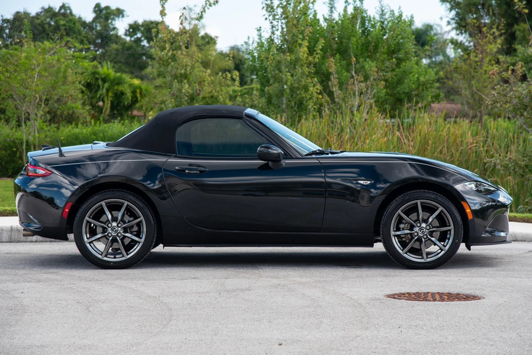 2016 Mazda ND MX-5 Miata - Image 2 of 30